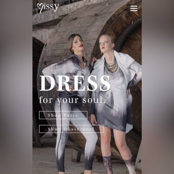 Missy bright printed jacket blazer with rhinestones. - Picture 8 of 9